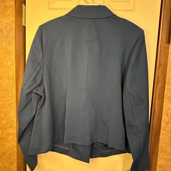 Lane Bryant Double-Breasted Blazer/Jacket. Royal Blue. Size 22. NWT. (1086) - Picture 2 of 6